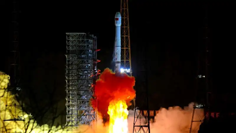 Çin, Tienvın-2 Asteroid Keşif Aracını Uzaya Gönderdi: Uzay Araştırmalarında Yeni Dönem