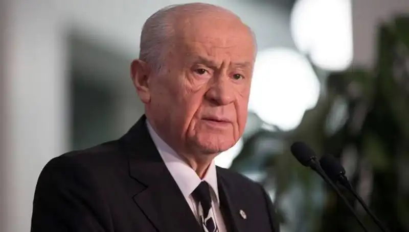 Bahçeli, Kurban Vekaletini Kızılay’a Vererek Dayanışma Örneği Sergiledi