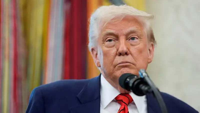 Trump, G7 Zirvesinden Erken Ayrıldı: Beyaz Saray'da Gözler Acil Toplantıda