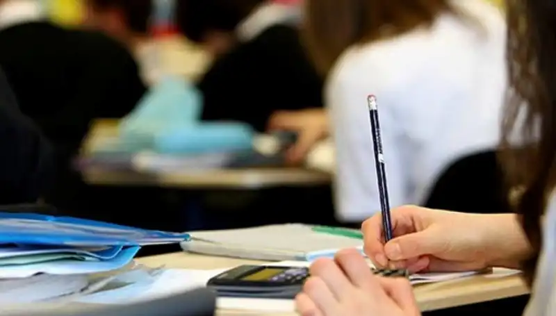 Üniversite Kontenjanlarında Dikkat Çeken Düşüş: Nedenleri ve Sonuçları