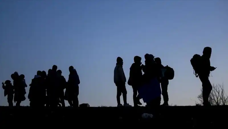 Edirne'de 21 Düzensiz Göçmen Yakalandı: İnsan Kaçakçılığında Yeni Bir Olay