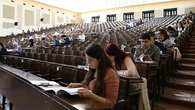Üniversite Kayıt Döneminde Son Gün: İhtimalleri Kaçırmayın!