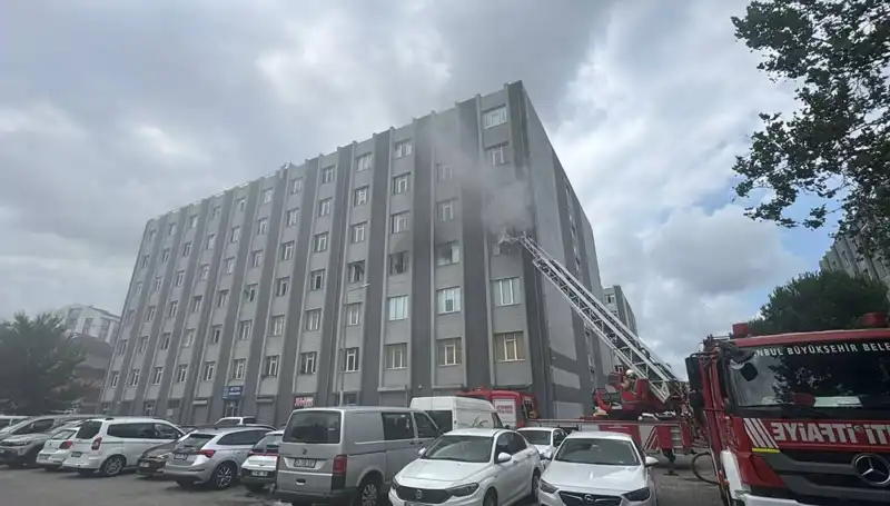 Çorap İmalathanesinde Çıkan Yangın Büyük Korku Yarattı