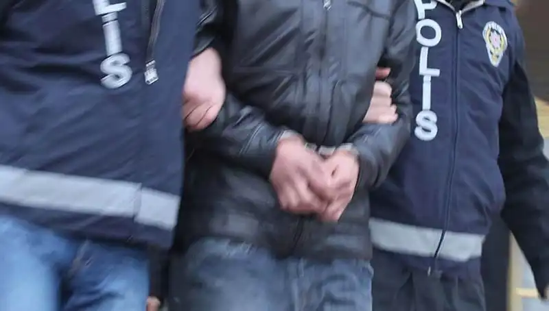 Kütahya'da Uyuşturucu Operasyonu: 10 Kişi Tutuklandı