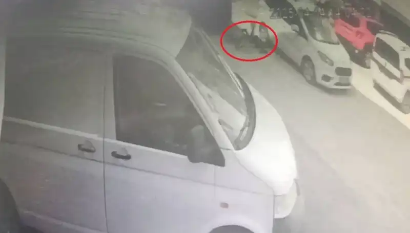 Bisiklet Süren Çocuk, Kaza Sonrasında Hayata Tutunmayı Başardı!