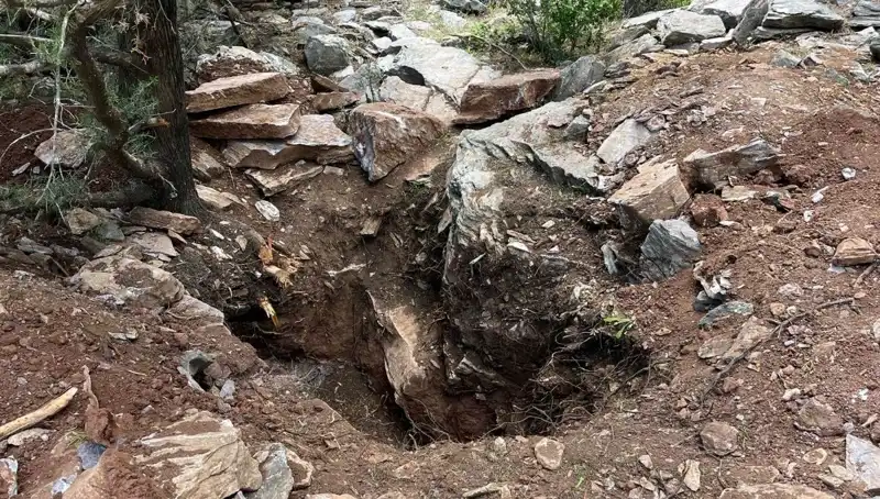 Eski Vali ve Emekli Albay Define Avında Yakalandı!