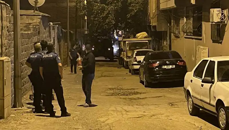 Polise Ateş Açan Şüpheli, Bacaklarından Vurularak Ele Geçirildi