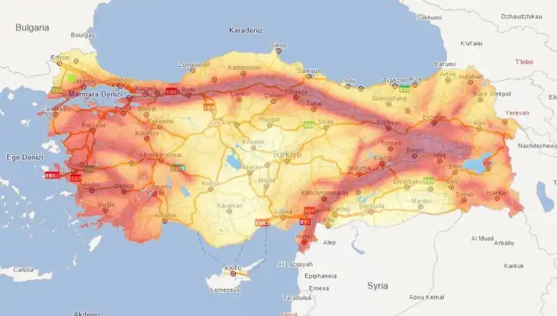 Evimin Altında Fay Hattı Var mı? Deprem Riski Taşıyan İl ve İlçeler Açıklandı!