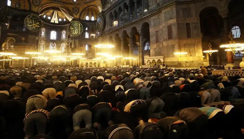Ramazan Bayramı Arefesi: 2025'te Bayram Ne Zaman Kutlanacak?