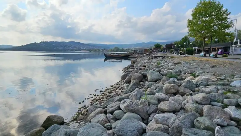 Sapanca Gölü’nde Su Seviyesi Düşüyor: Çevresel Etkiler ve Gelecek Beklentileri